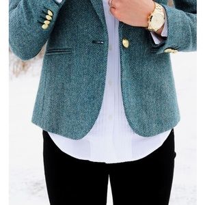 Meet your Posher, Esther